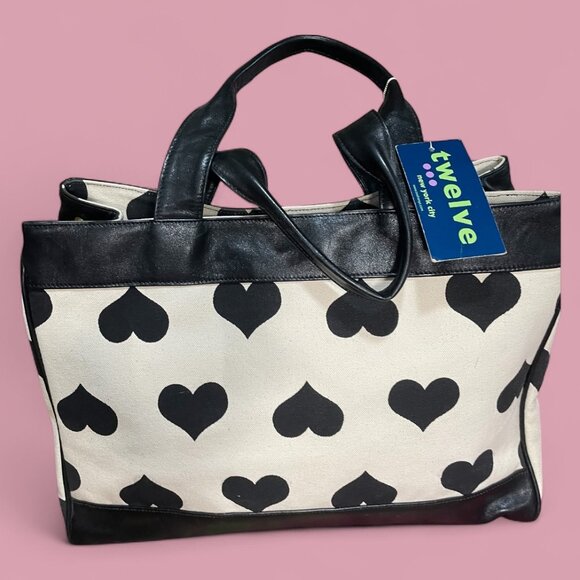 TOTE BY TWELVE IN BLACK AND WHITE HEART DESIGN  NWOT - Picture 1 of 4